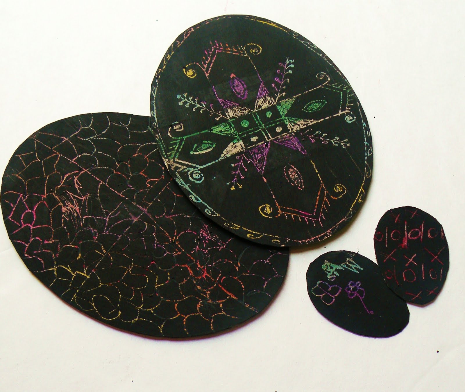 Toddler Approved! Easter Egg Scratch Art