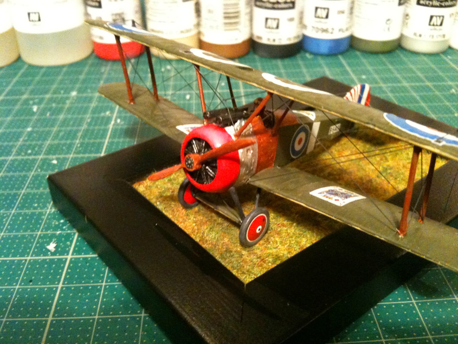 model airplane building supplies