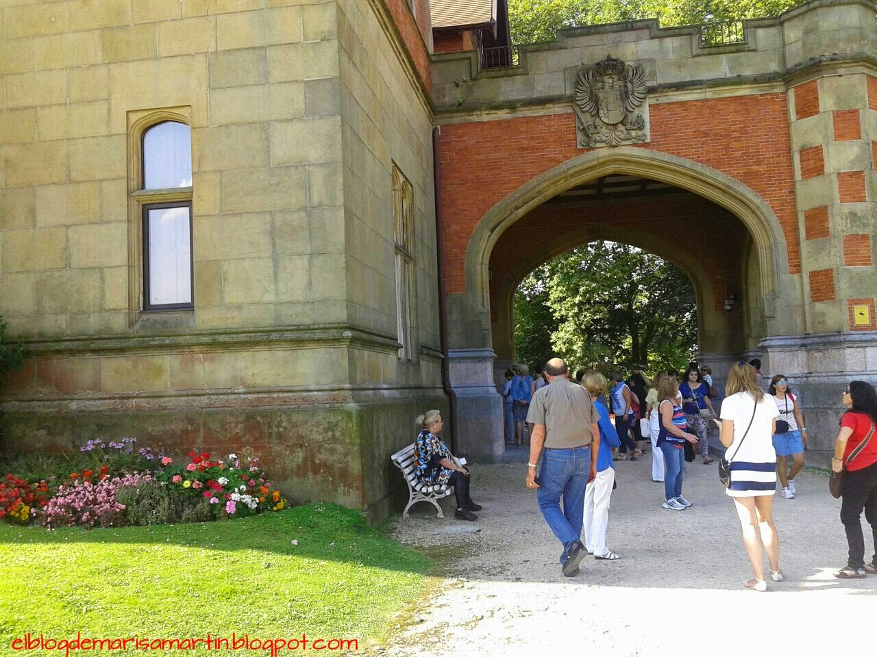 Entrada del Salón Internacional del Esoterismo y Terapias Naturales de San Sebastián