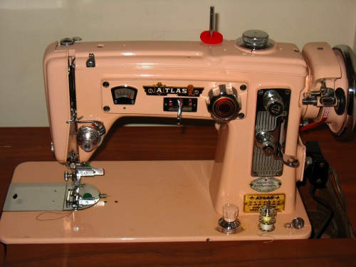 Stitch Nerd: My Sewing Machines