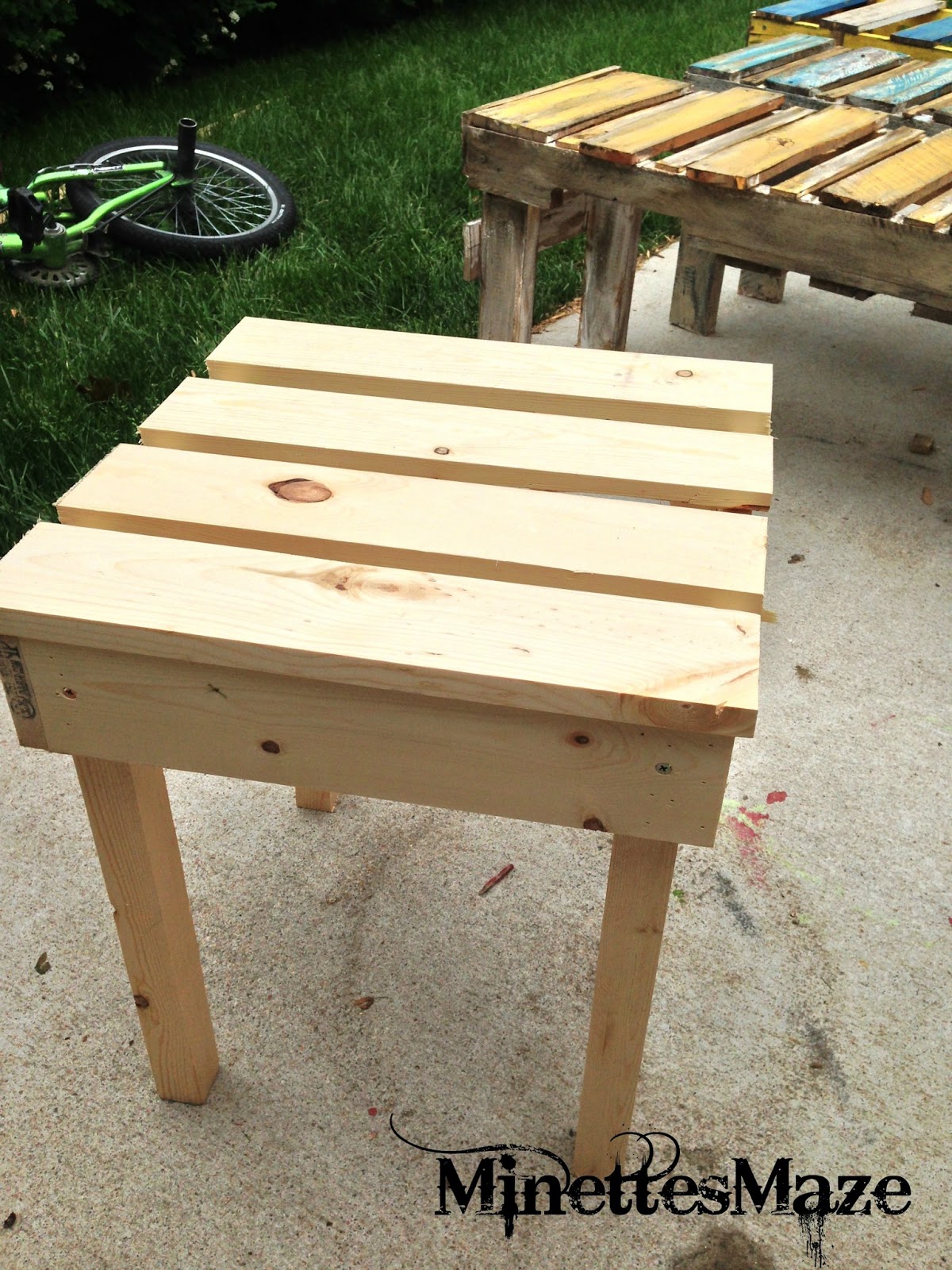 DIY Patio Table!
