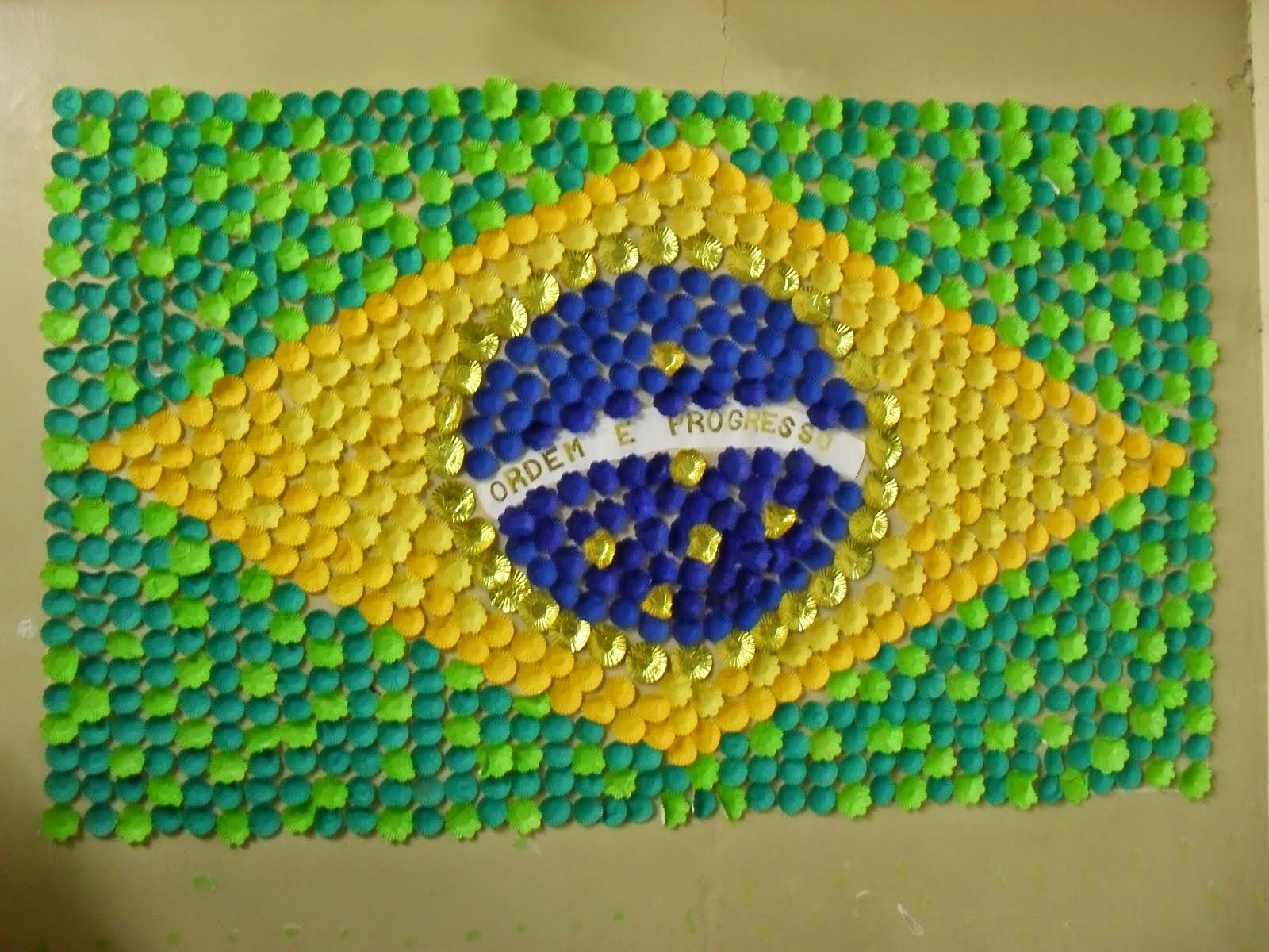 Enfeites Da Copa Para Sala De Aula CLUBE DA COR ATIVIDADES ESCOLARES : LINDAS SALAS DE AULA DECORADAS , ENFEITADAS PARA A COPA DO