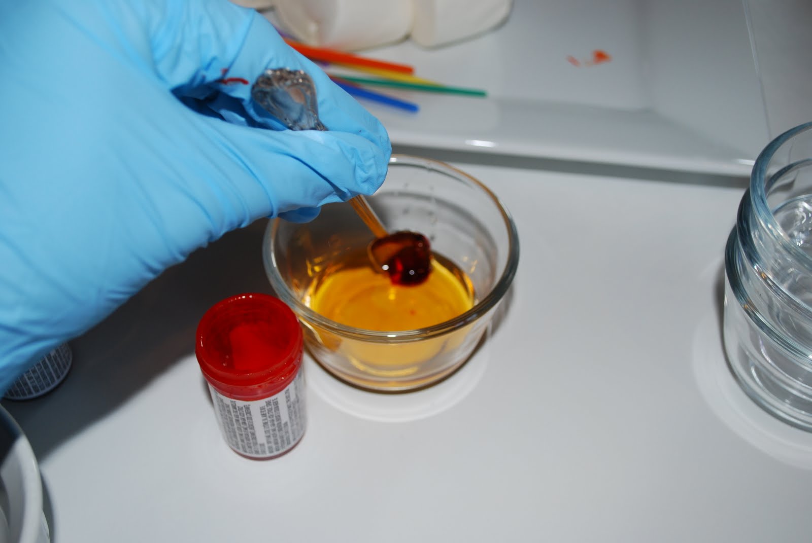 How to Color Marshmallows