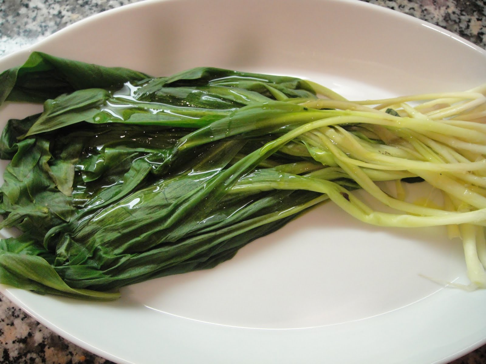 FOODYHOLIC'S Choice RAMPS A very seasonal vegetable