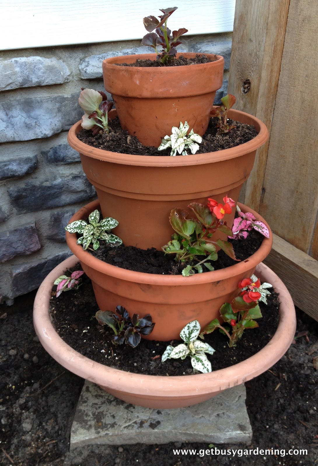 Easy Tiered Planter Get Busy Gardening