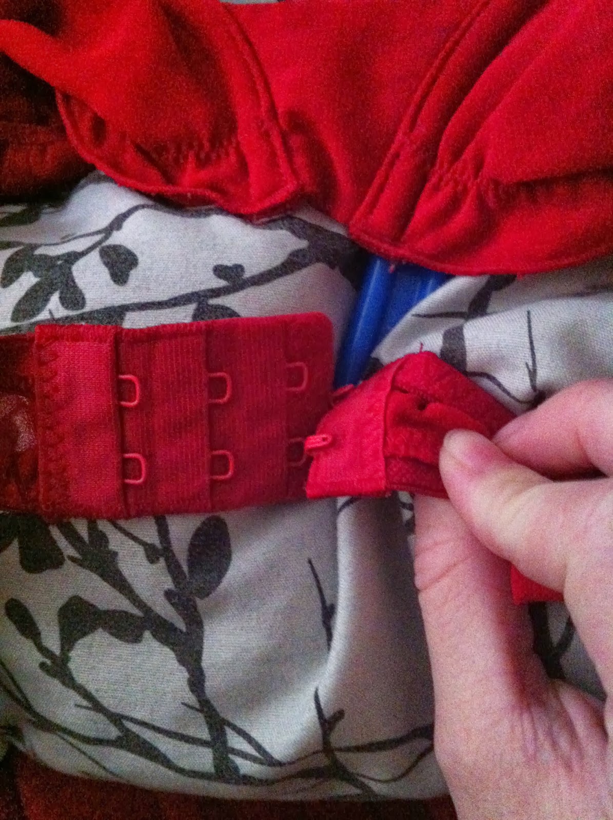 La Bouilloire Noire DIY Bra Extender