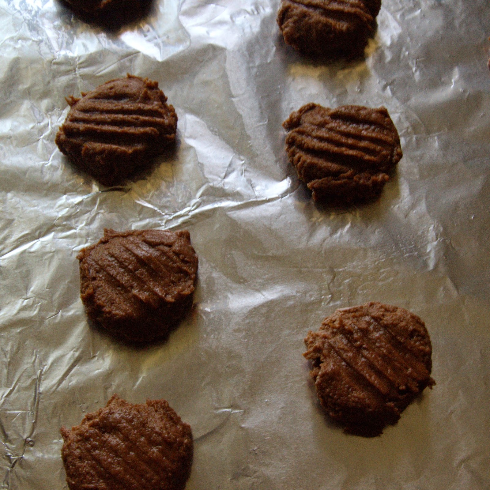 Eggless Nutella Cookies...4 ingredient recipe!! Forks N Knives
