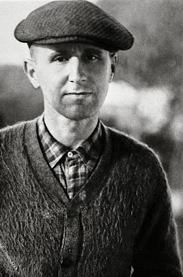 Bertolt Brecht Bertolt Brecht