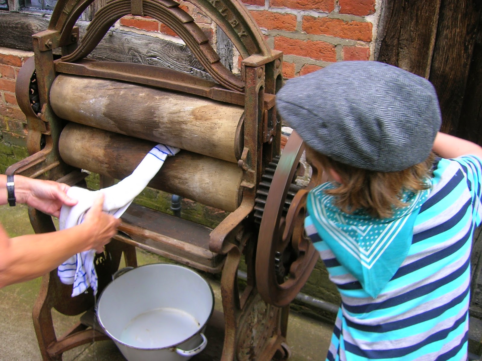 Old Fashioned Wash Day - Using a Mangle Old Fashioned Wash Day - Using a Mangle