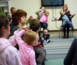 photo of: Parent Involvement with Young Children in Music Activities (with Miss Carole) 