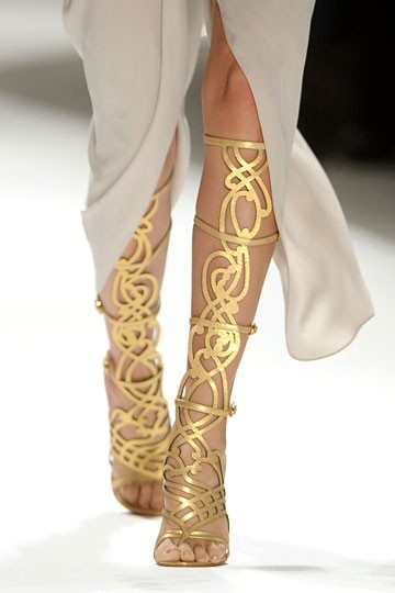 Ani's fashion blog :) - Page 2 Elie+tahari+gladiator+sandals