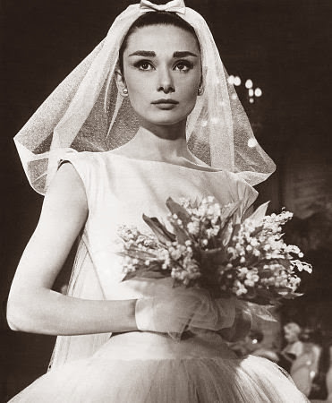 Audrey vestida de novia en la película "Funny Face"