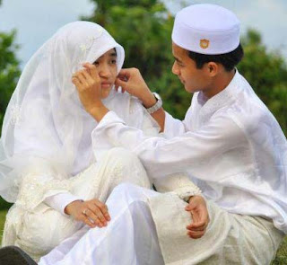 couple pasangan romantis islami