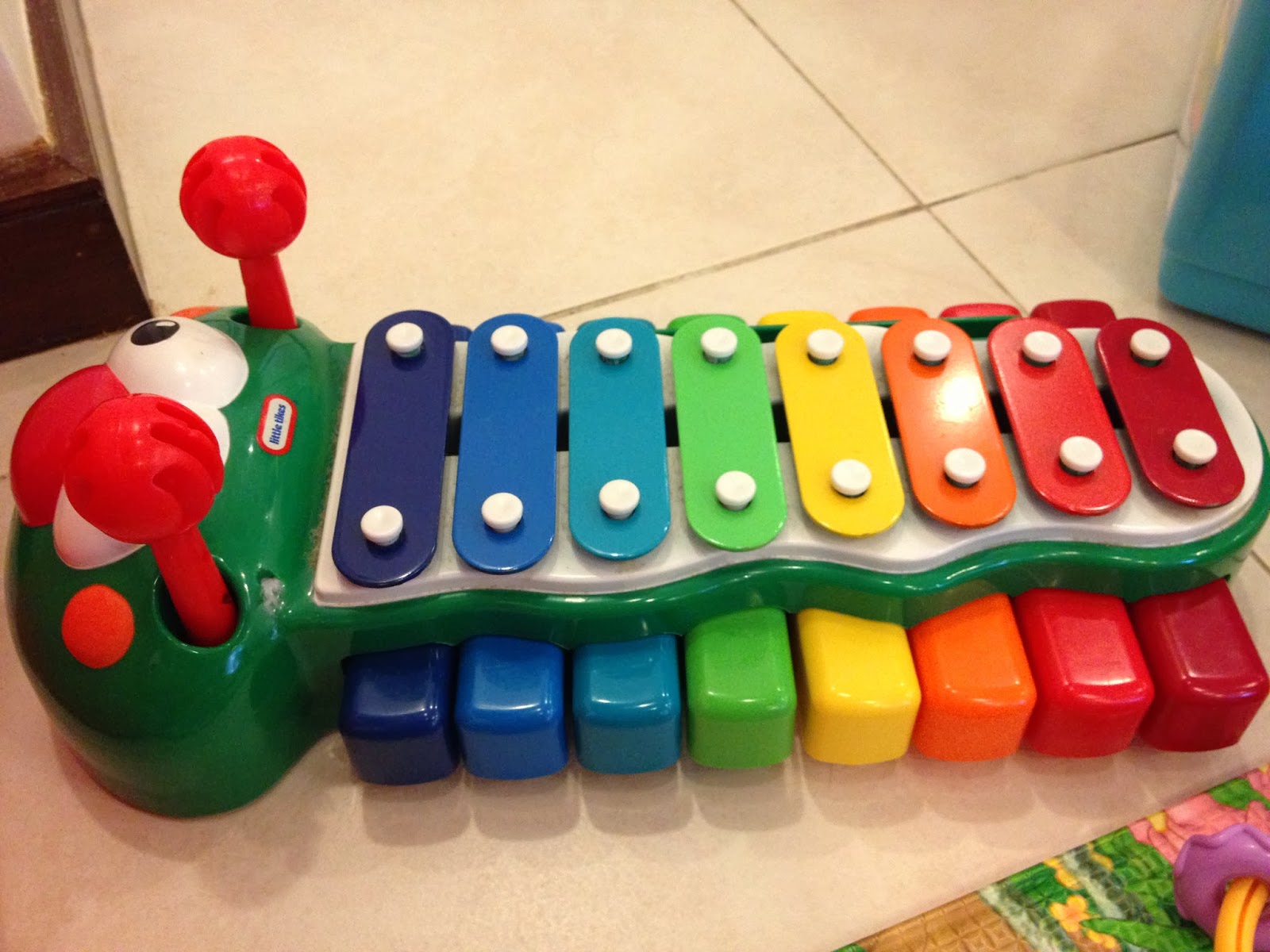 little tikes garage