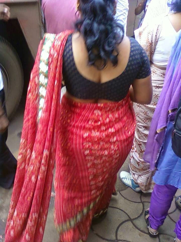 Desi Aunties backside beauty with saree ~ Actress Sexy 