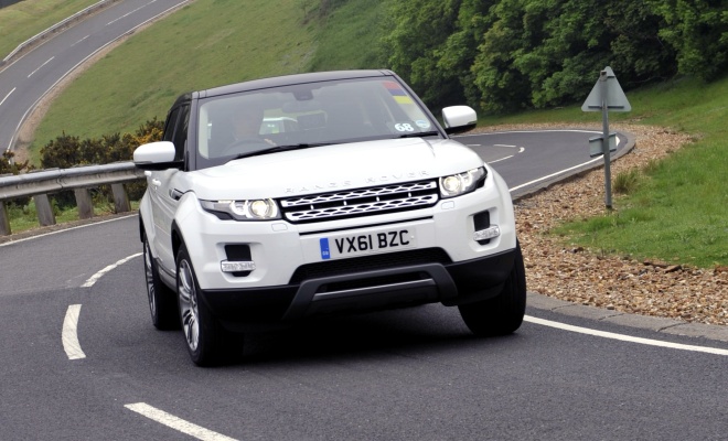Cornering is poised and polished Range Rover Evoque eD4 on-road