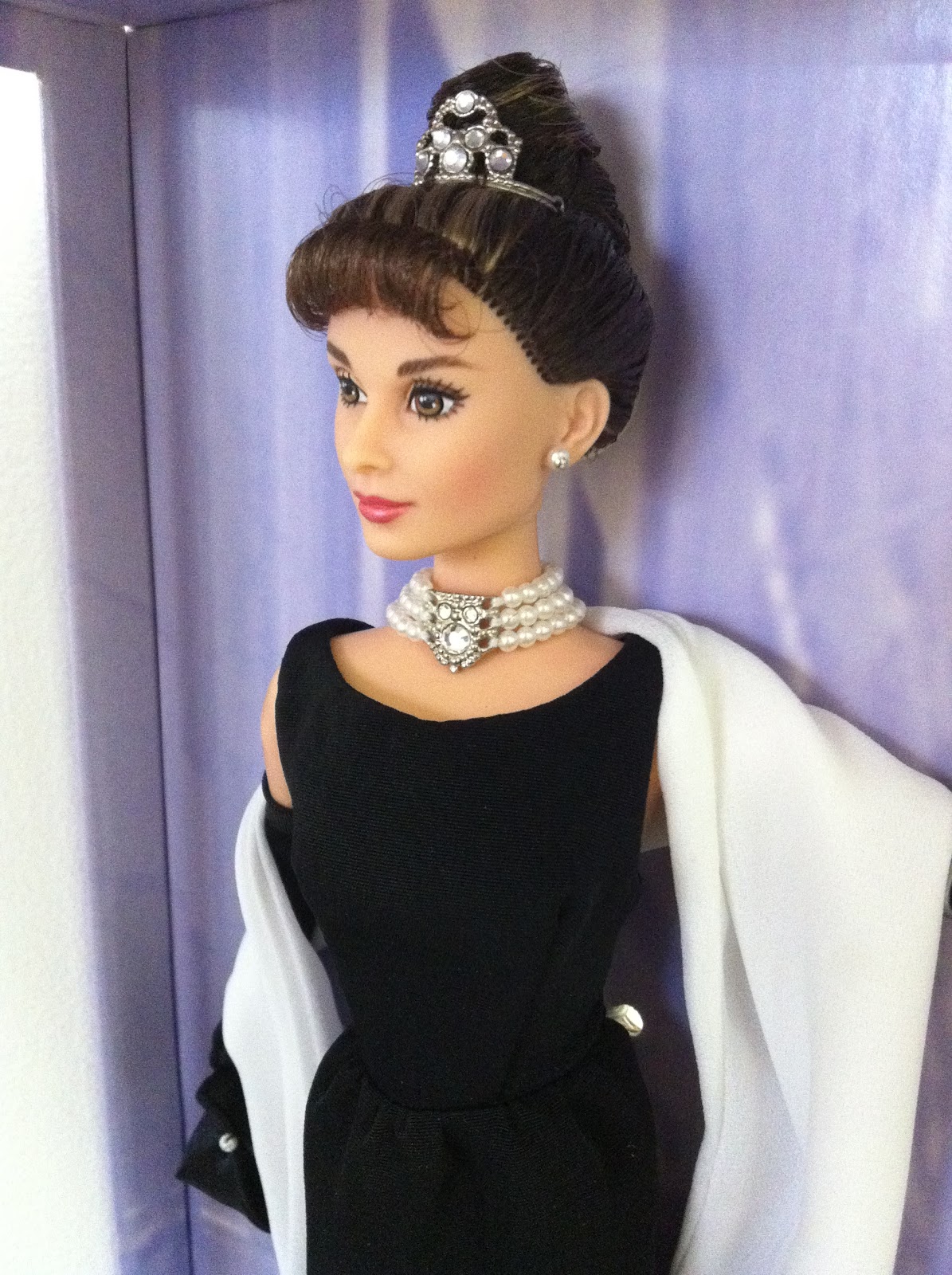 Barbie De-Boxed: Audrey Hepburn in Breakfast at Tiffany's