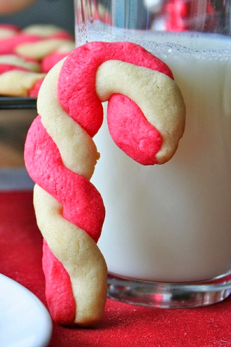 Christmas recipe: chocolate candy cane cookies Candy Cane Cookies Recipe | Christmas Cookies