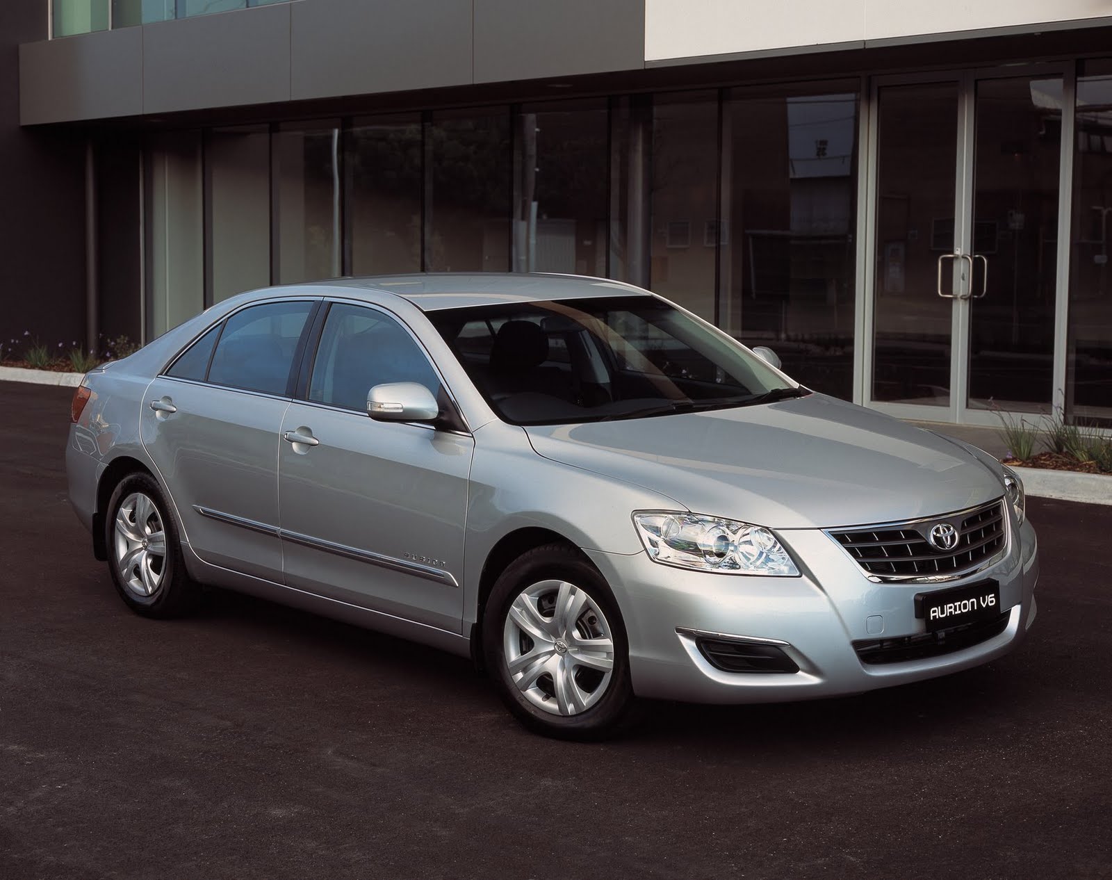 cars blog Toyota Aurion Wallpapers