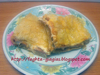 Τα φαγητά της γιαγιάς - Λουκανόπιτα με τυριά Τα φαγητά της γιαγιάς - Λουκανόπιτα με τυριά