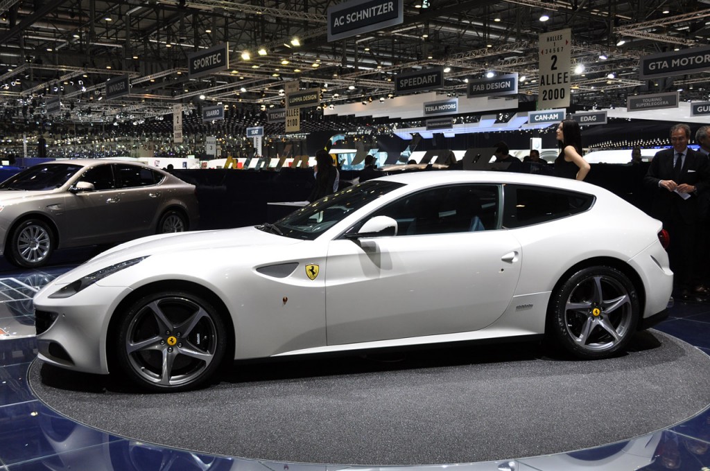 Fast Speedy Cars 2012 Ferrari Ff