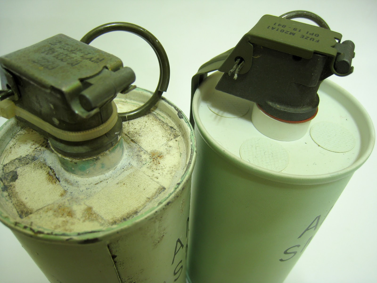SAIGON LOGISTICAL ORIGINAL & REPLICA ANM8 SMOKE GRENADE