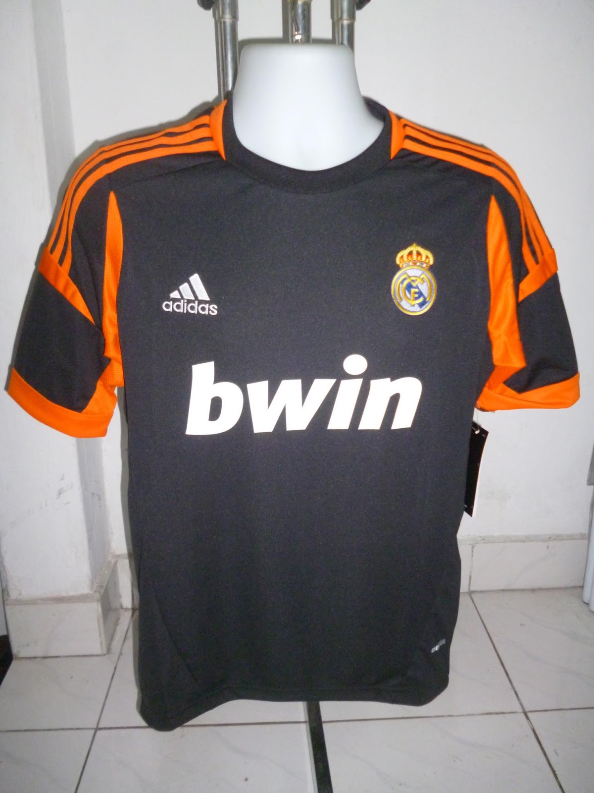 Online Football Jersey Store Collection From BPL ,La Liga , Serie A