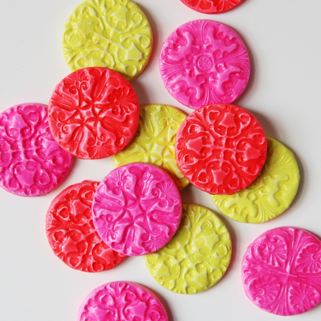 HOW TO MAKE YOUR OWN DIY GLAZE FOR CLAY CRAFTS. Gathering Beauty