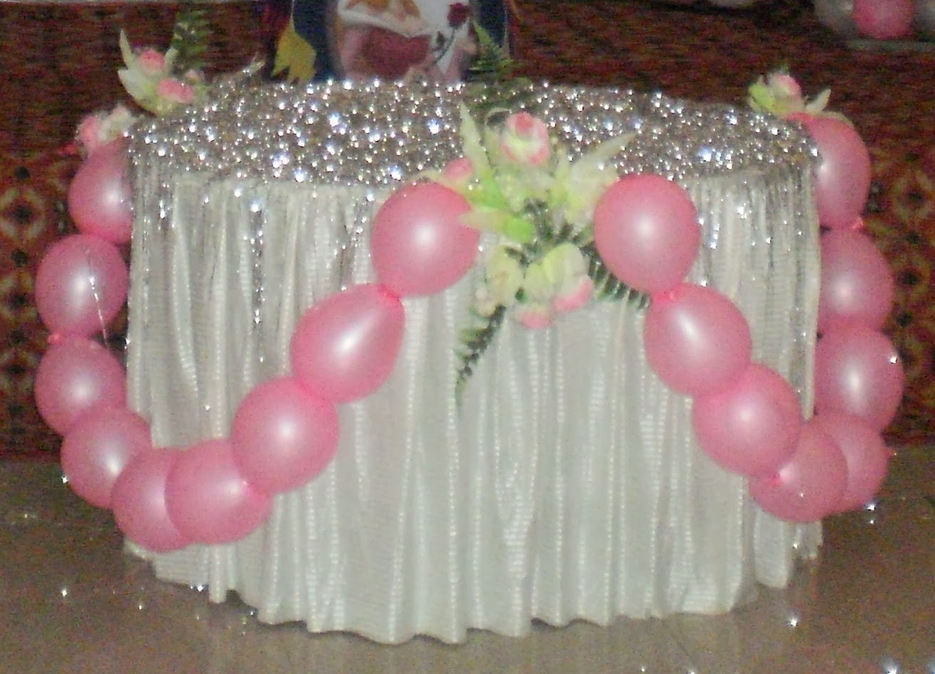 Cake table decoration | Birthday organisers delhi: Cake table 
