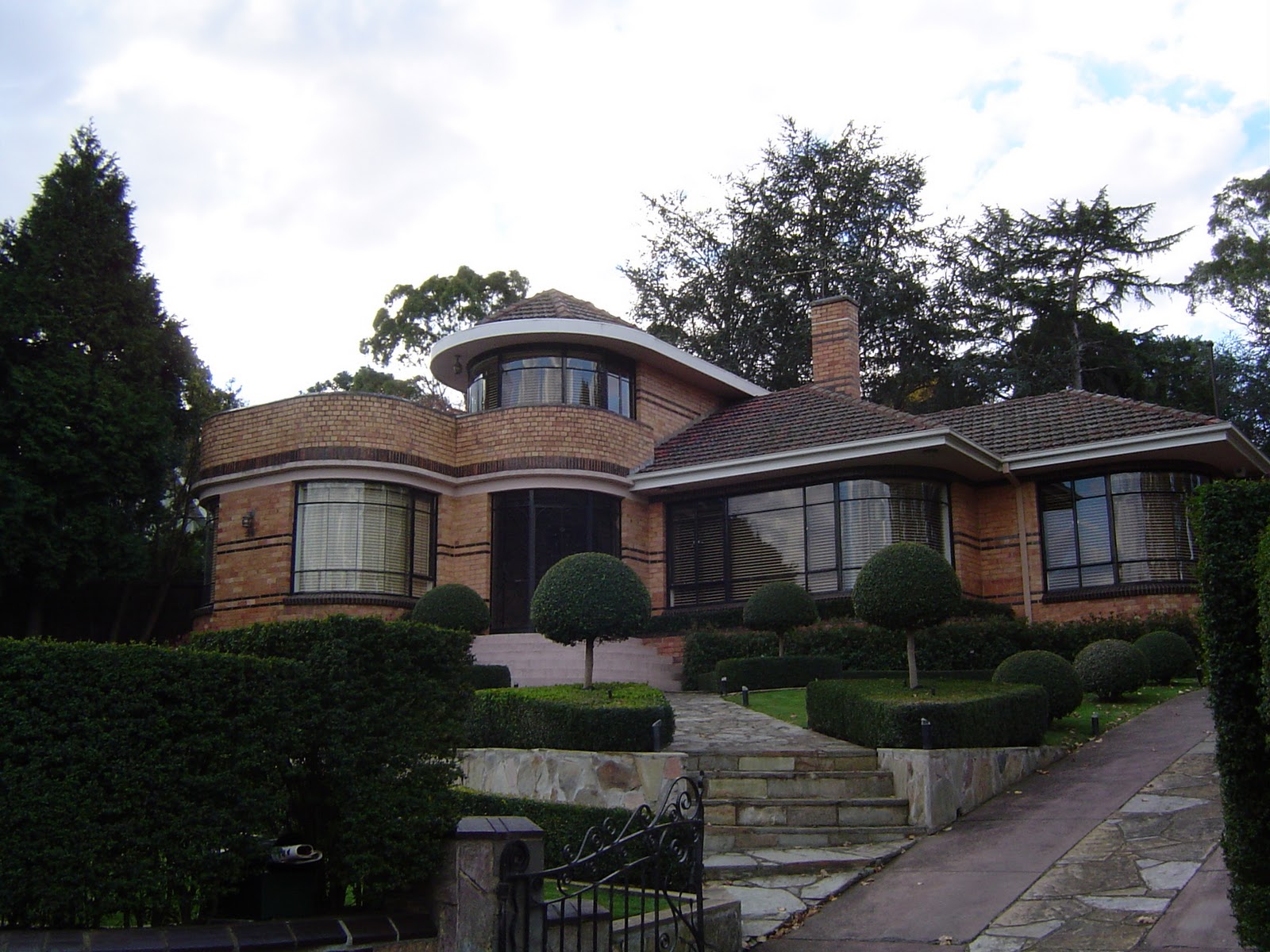 Art Deco Style House | home & garden healthy design