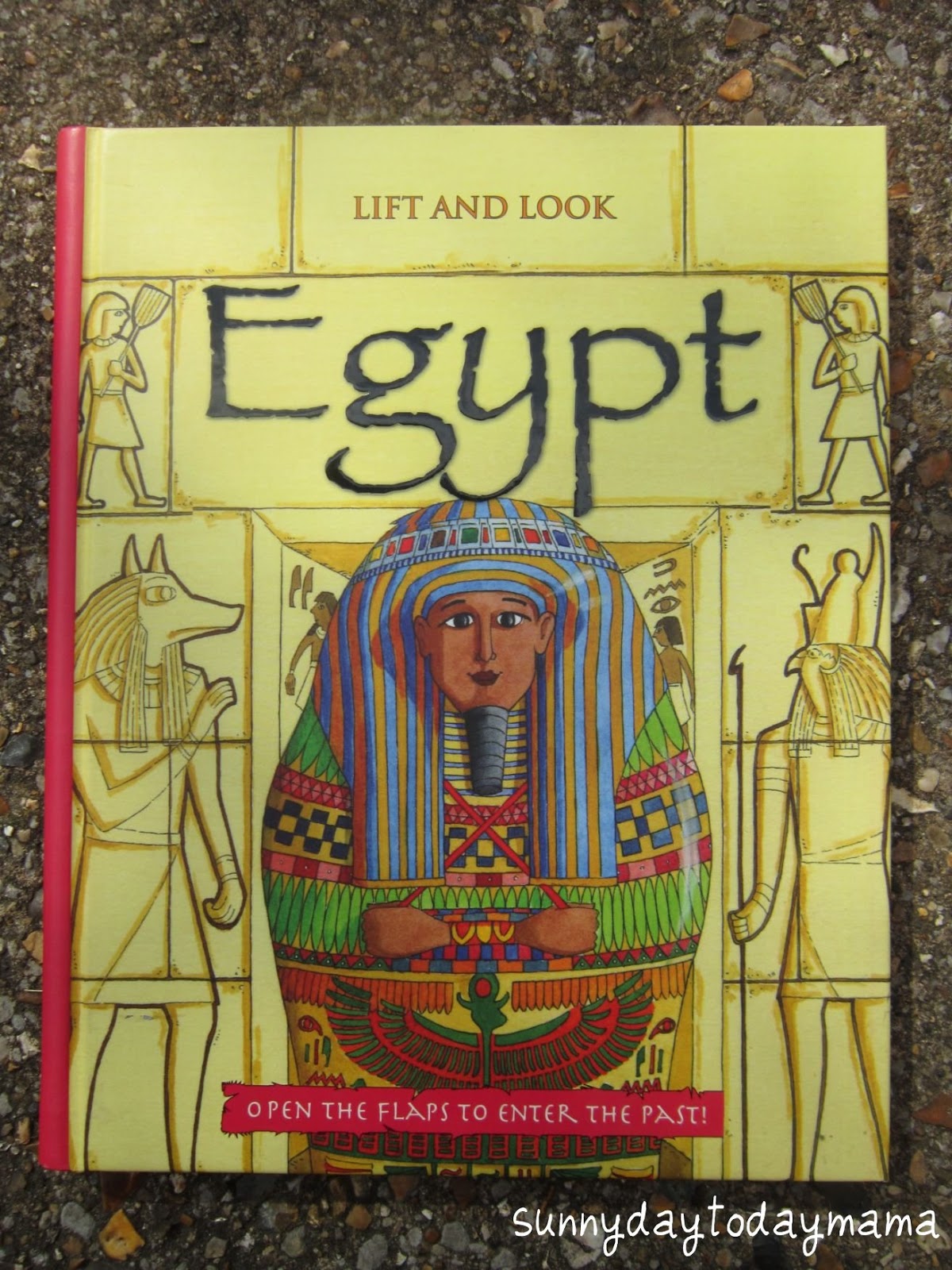 sunnydaytodaymama 15 books about Egypt for children