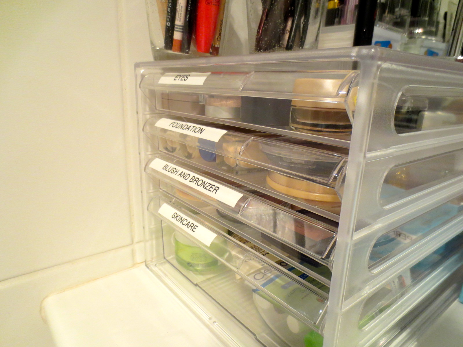 Skinny Budget Makeup Organisation
