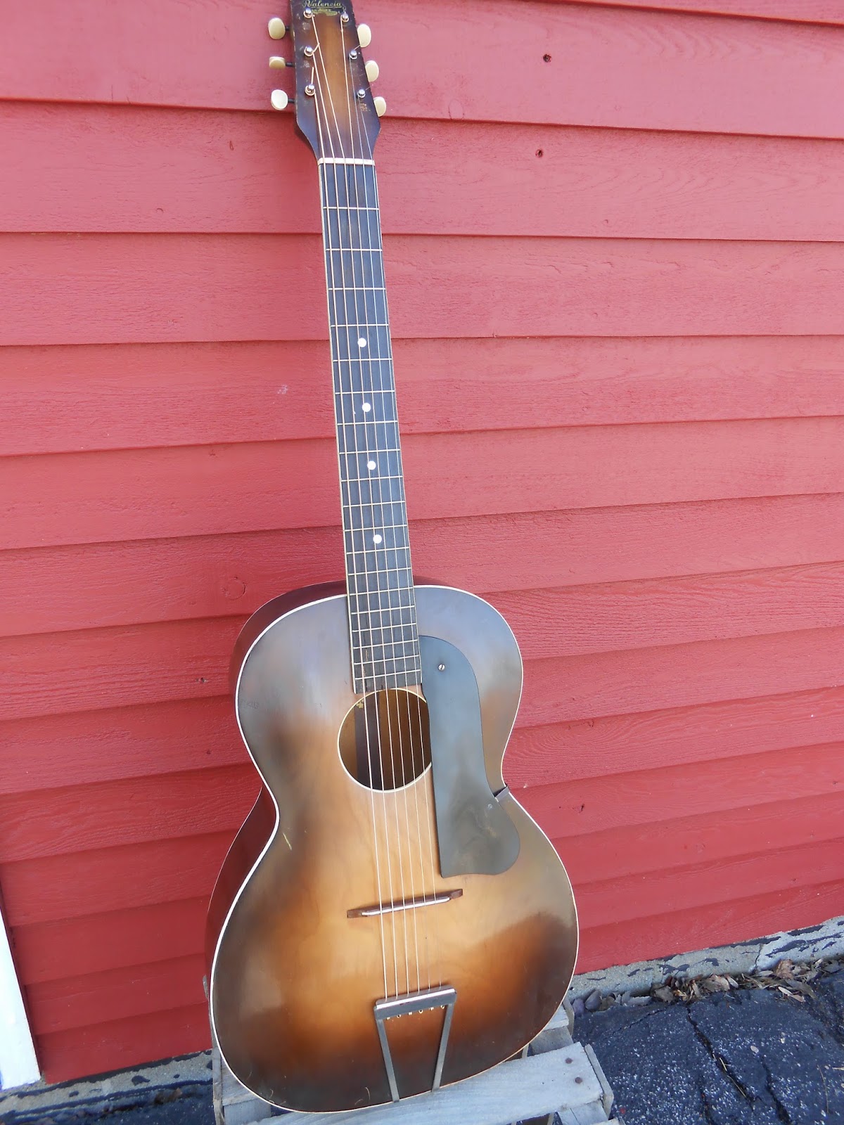 Your Grandpa's Guitar 1930's Harmony Valencia Round Hole Archtop Guitar