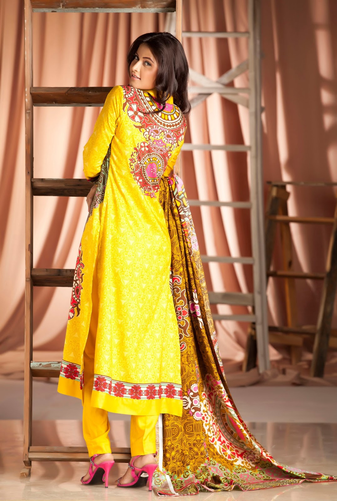 Latest winter paris linen collection by firdous clothing volume 2 pictures Latest winter paris linen collection by firdous clothing volume 2 pictures