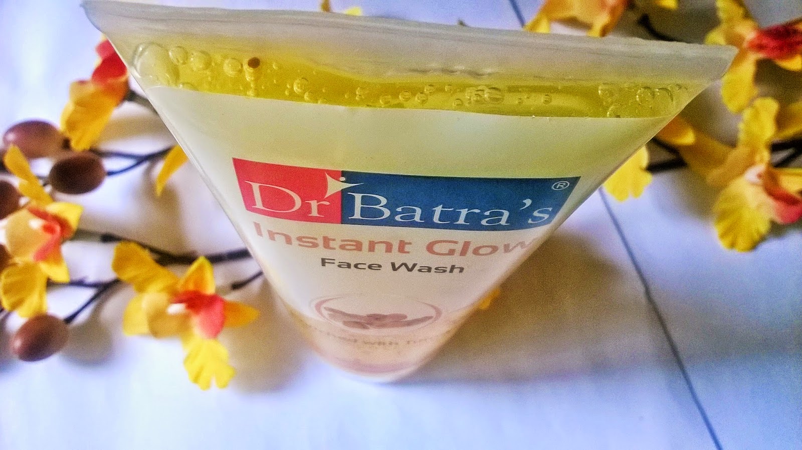 Beauty & Beyond Dr.Batra's Instant Glow Face Wash Review