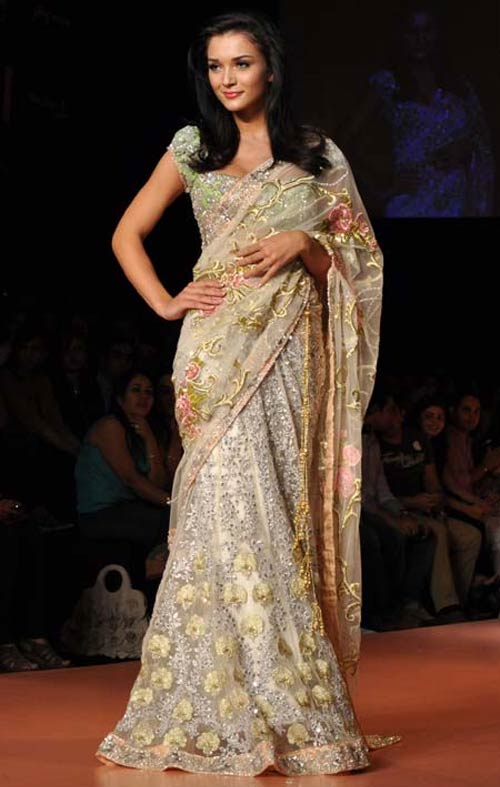 Amy Jakson for Bhairavi Jaikishen1 -  Bollywood celebs at Lakme Fashion Week 2012