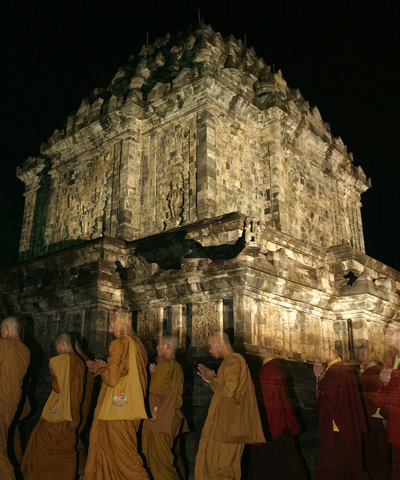 Waisak di Borobudur, Mendut dan Sekitar Magelang | Hotel ...