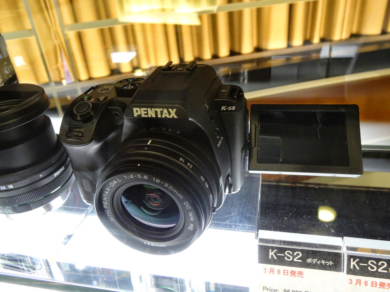 パソコンとカメラに繋がるもの レビュー Pentax K S2 割り切り無しの本格小型カメラ
