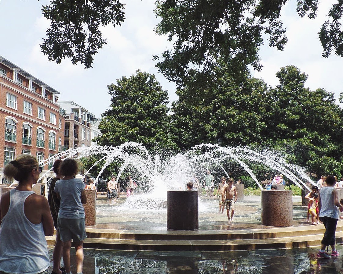 Charleston SC, Charleston Harbor Fountain