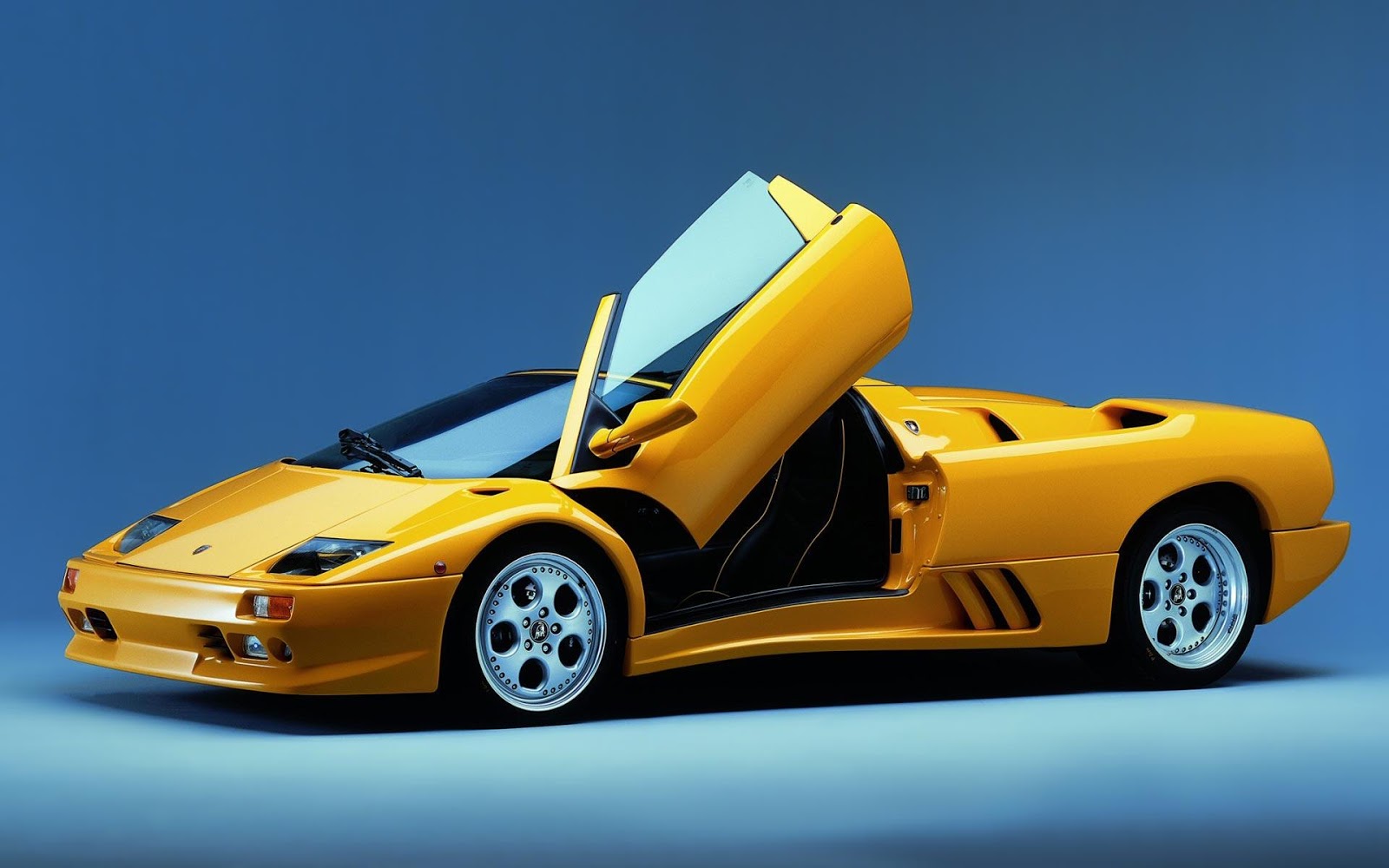 Luxury Lamborghini Cars: Lamborghini Diablo Wallpaper