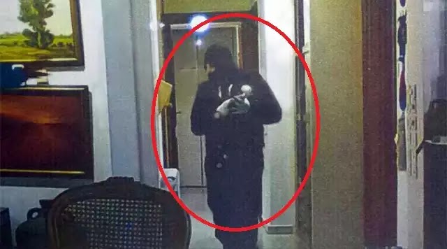 Ο ληστής του Π. Φαλήρου δεν κρύφτηκε μόνο στην ντουλάπα! Ο ληστής του Π. Φαλήρου δεν κρύφτηκε μόνο στην ντουλάπα!