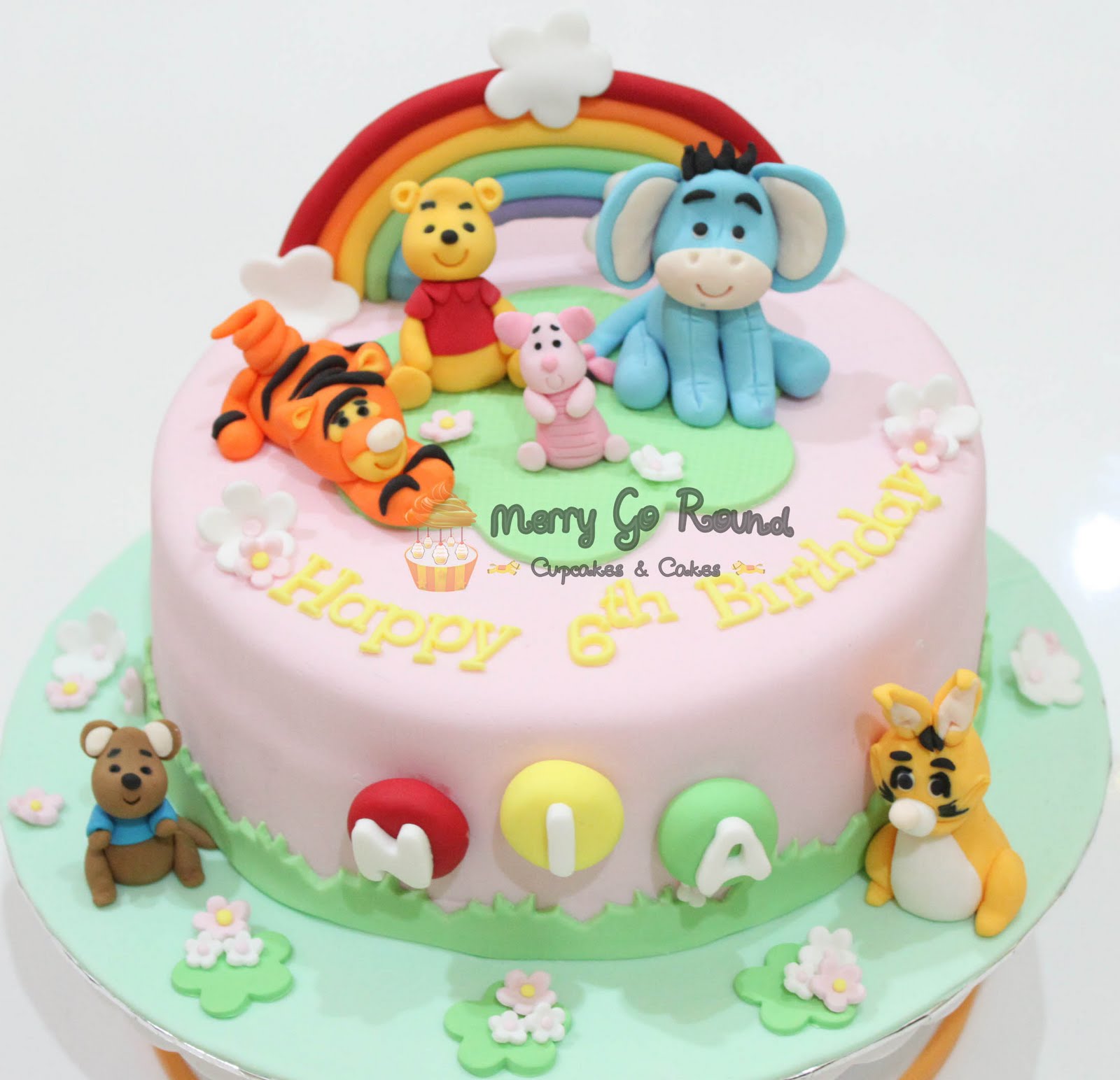 merry go round cupcakes cakes winnie the pooh birthday cakes