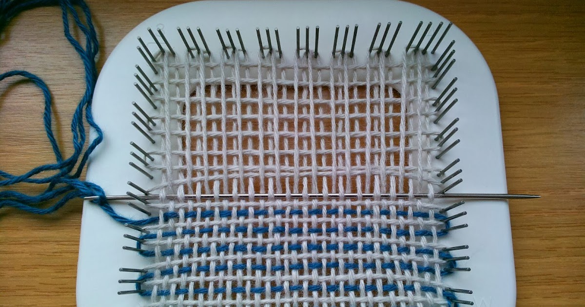 Weaving, knitting, crocheting... Playing with Zoom Loom