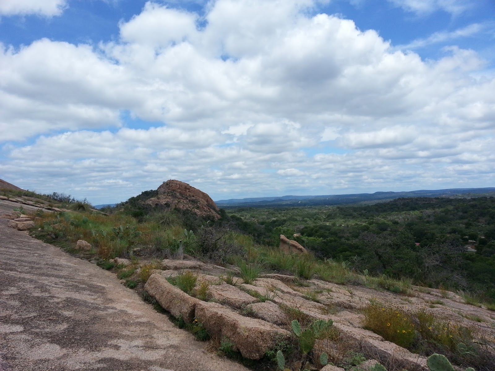 Rockhounding Around Enchanted Rock, Fredericksburg Texas