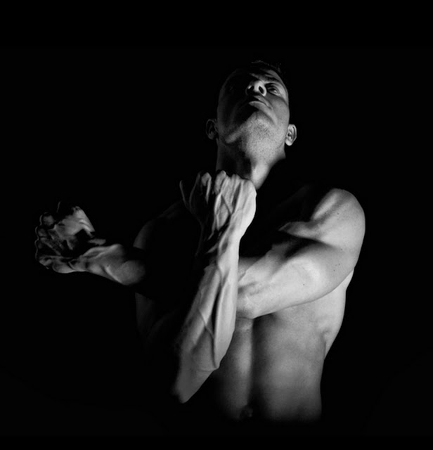 desnudo-artistico-en-blanco-y-negro desnudo-artistico-en-blanco-y-negro