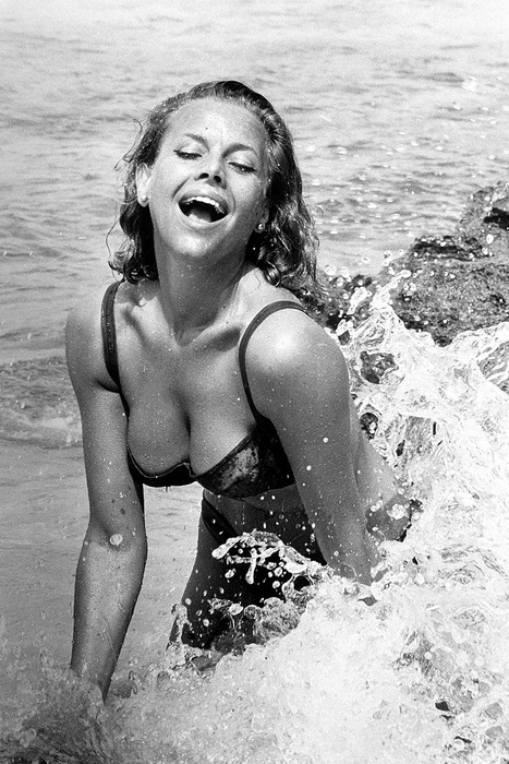 Honor Blackman picture gallery