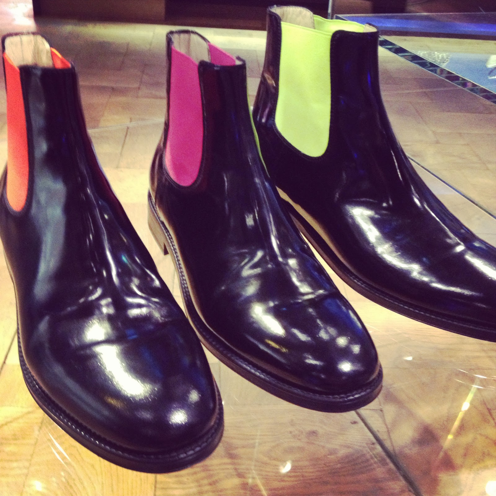 chelsea boots neon elastic
