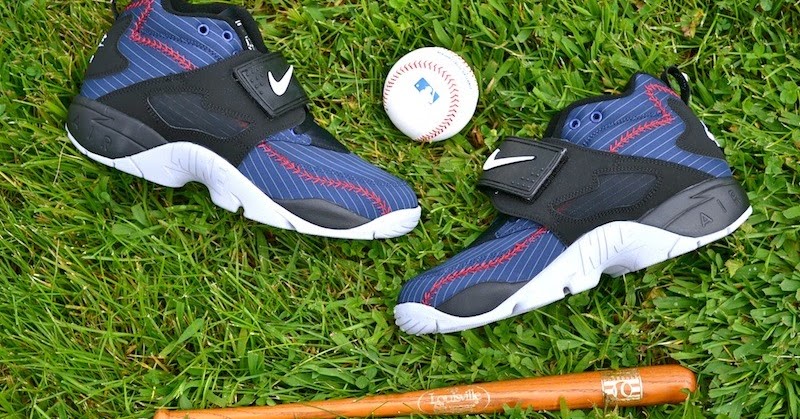 nike diamond turf baseball
