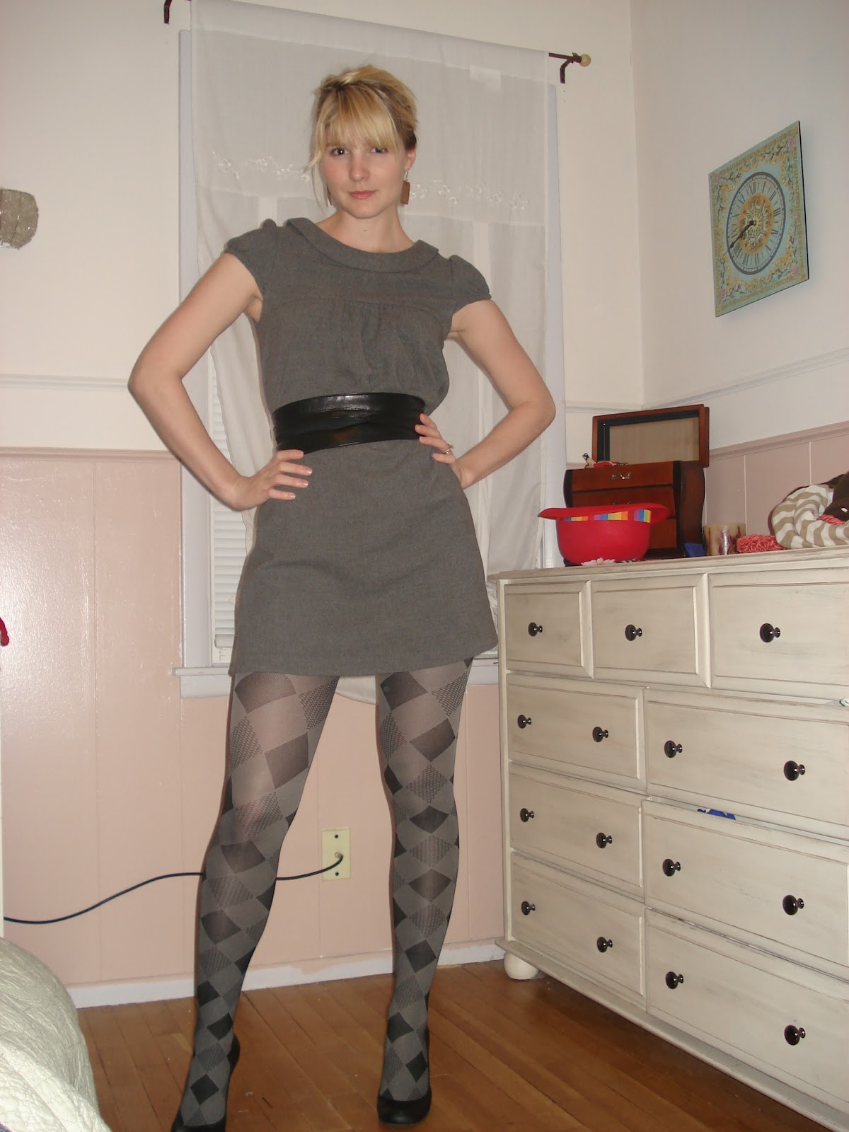 Amateur wives in pantyhose