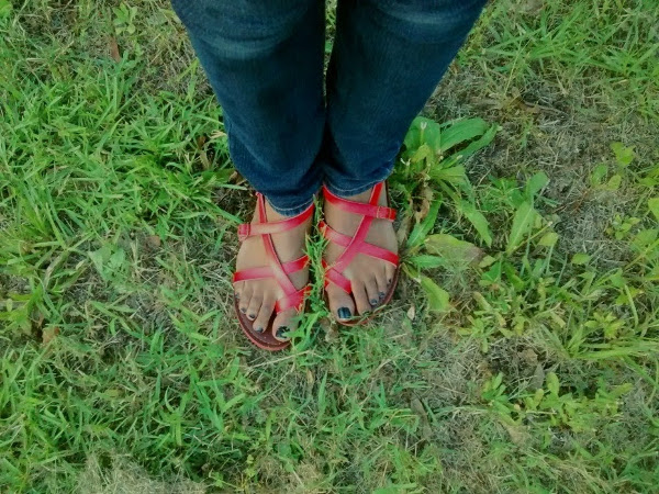 diy spray painted sandals / exodus treasures